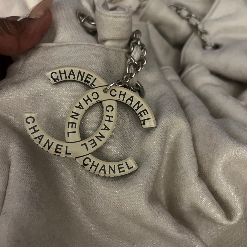 Chanel Metallic Silver Shoulder Bag - Picture 8 of 16